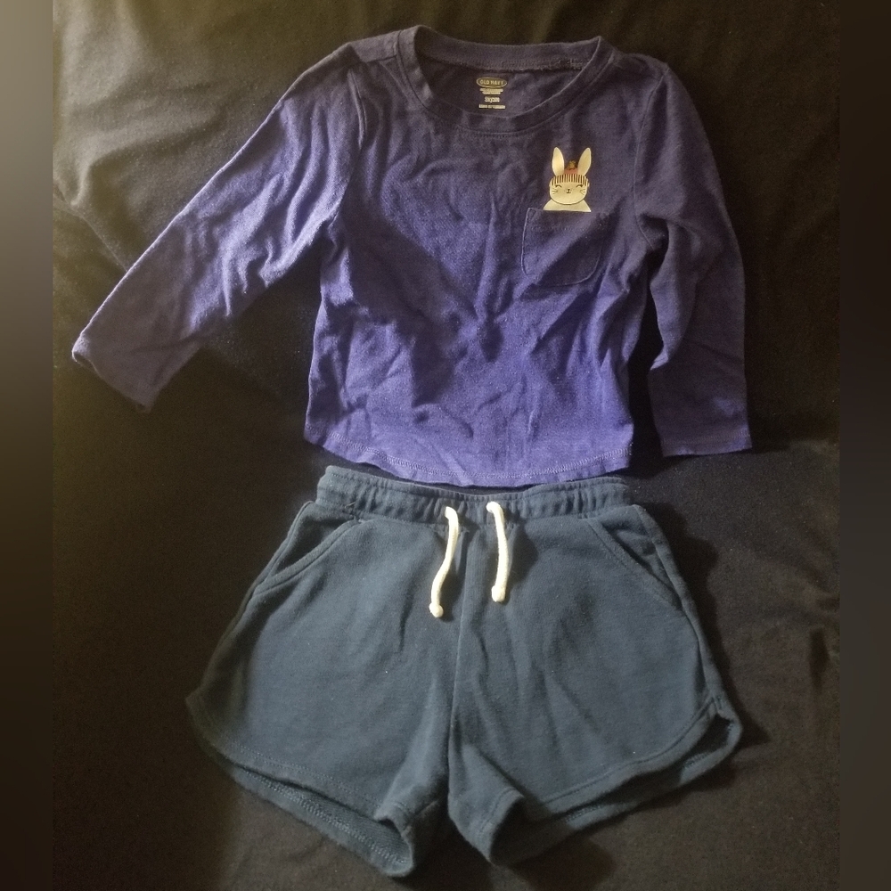 2T Old Navy clothing trio - Picture 2 of 7